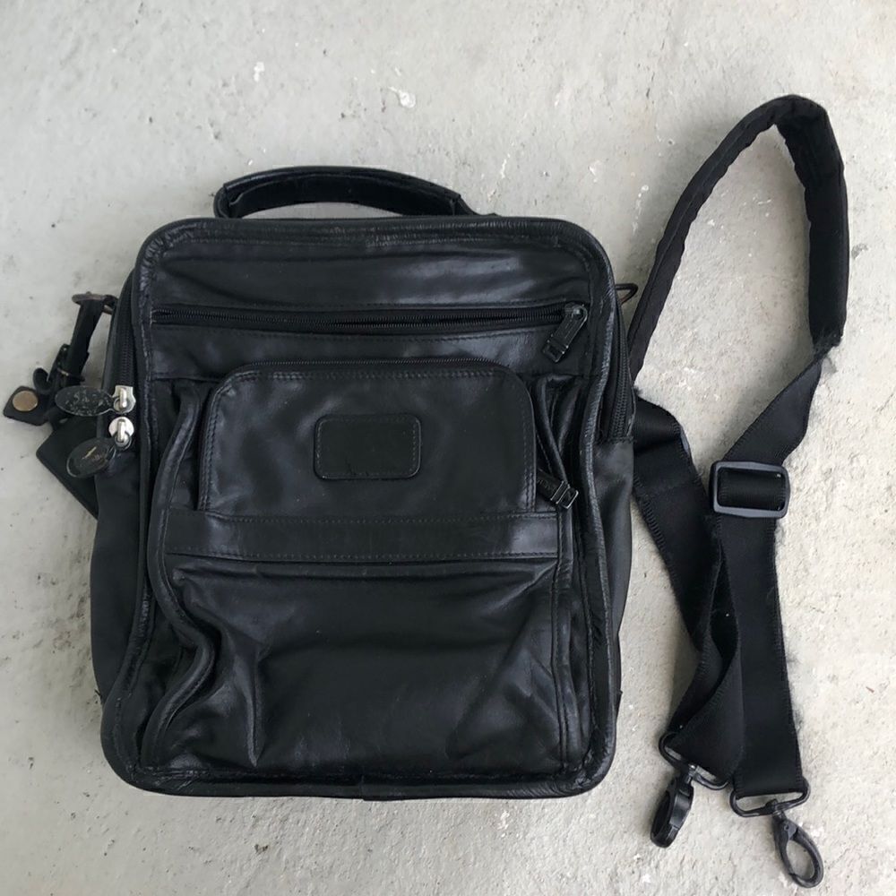 Tumi Messenger travel bag